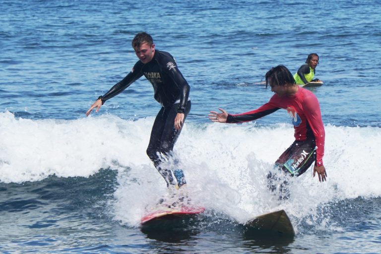 Surfing 101: Learn the Basics with Papaya Surf Camps’ Certified Instructors